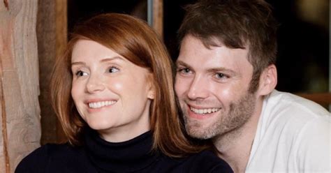 bryce dallas howard couple|What Bryce Dallas Howards Marriage To Seth Gabel。